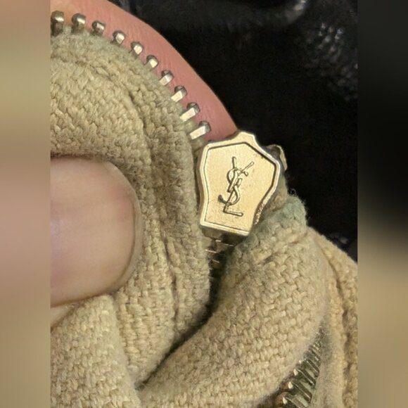 YSL Rive Gauche Capri Patent Leather Black Bucket Bag - Picture 13 of 16